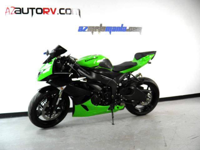 Kawasaki ZX-6r 2011 photo 4
