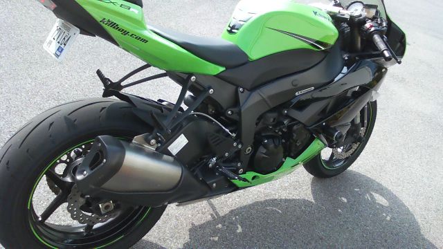 Kawasaki ZX-6r 2011 photo 2