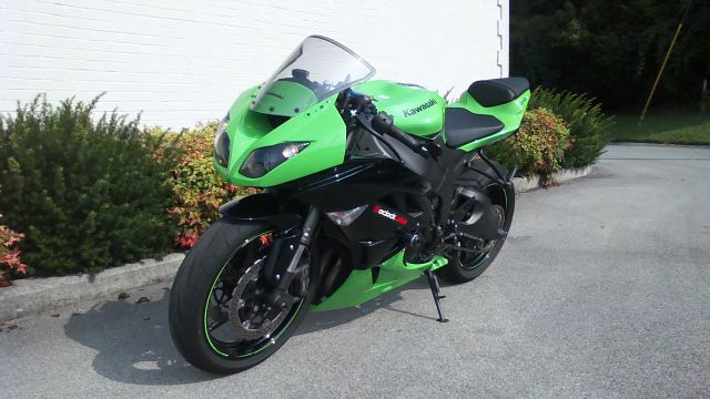 Kawasaki ZX-6r 2011 photo 3