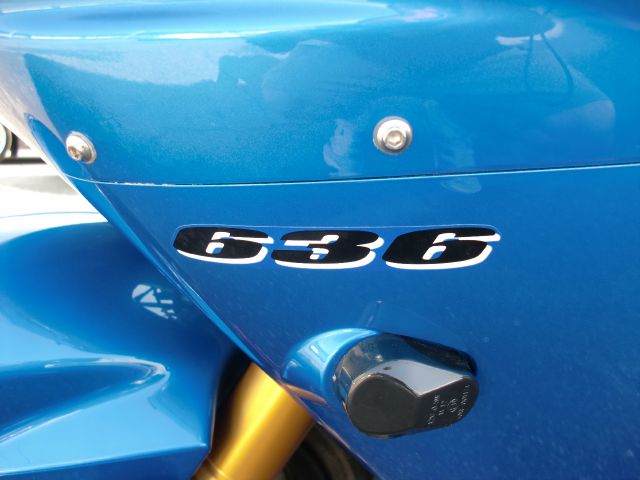 Kawasaki ZX63-B 2003 photo 8