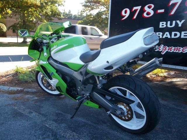 Kawasaki ZX900 1996 photo 2