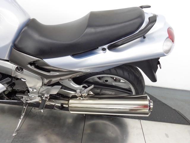 Kawasaki ZZR 1200 2004 photo 3