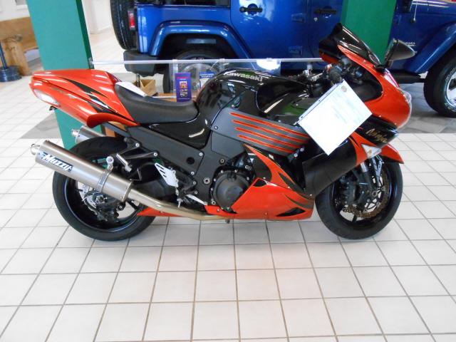 Kawasaki Zx1400c9f Quad Cab HEMI SLT Unspecified