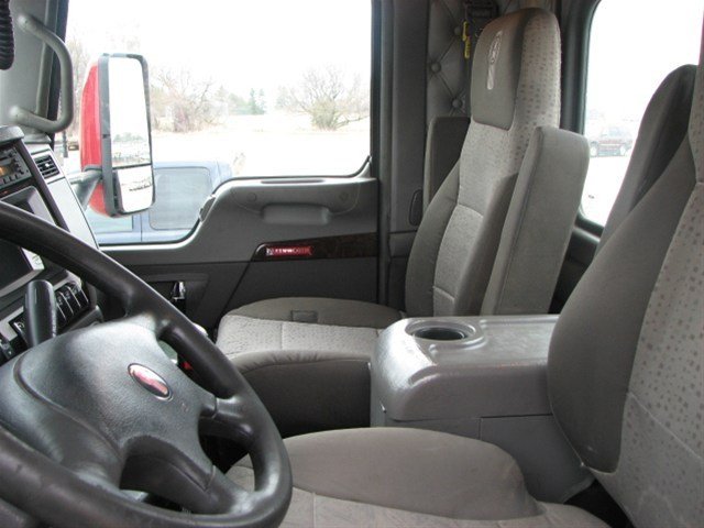 Kenworth T800 2010 photo 1