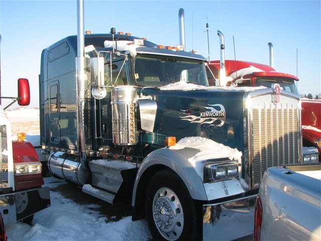 Kenworth W900 2007 photo 2