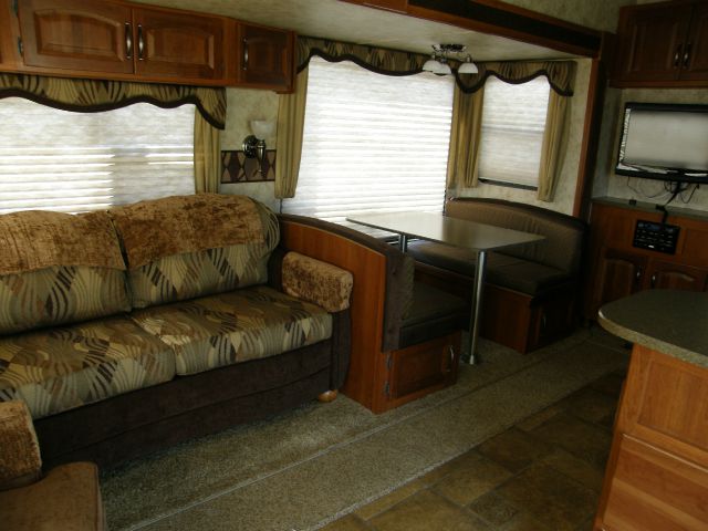 Keystone Cougar 26SAB 2011 photo 1