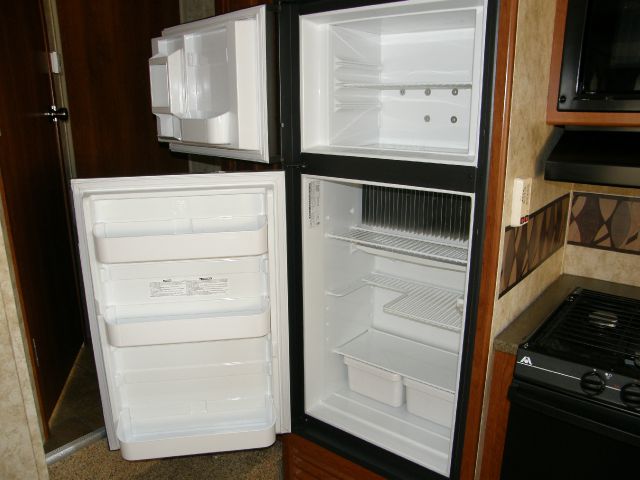 Keystone Cougar 26SAB 2011 photo 4