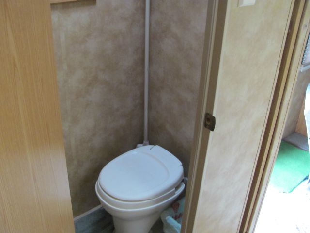 Keystone Laredo 2012 photo 16