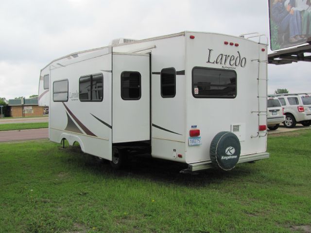 Keystone Laredo 2012 photo 25