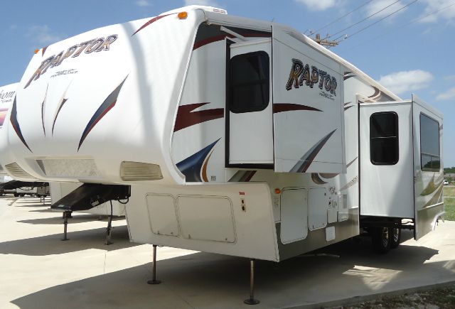 Keystone Raptor 2010 photo 3