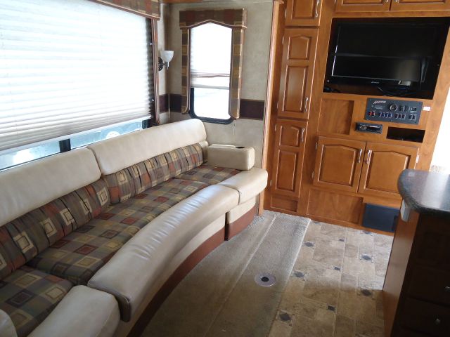 Keystone Raptor 2010 photo 4