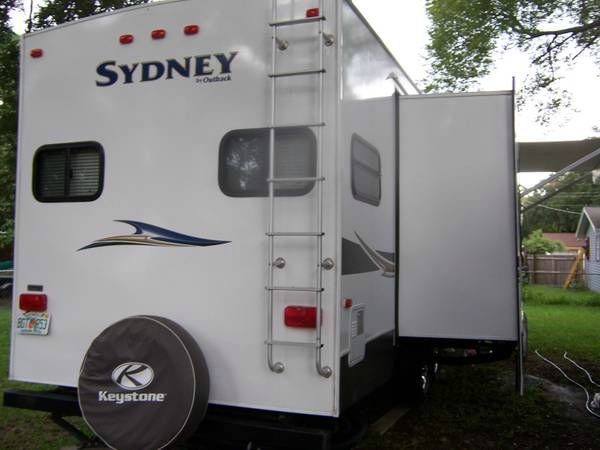 Keystone Sydney 328FRK 2012 photo 2