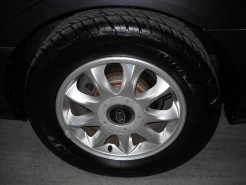 Kia Amanti 2004 photo 2