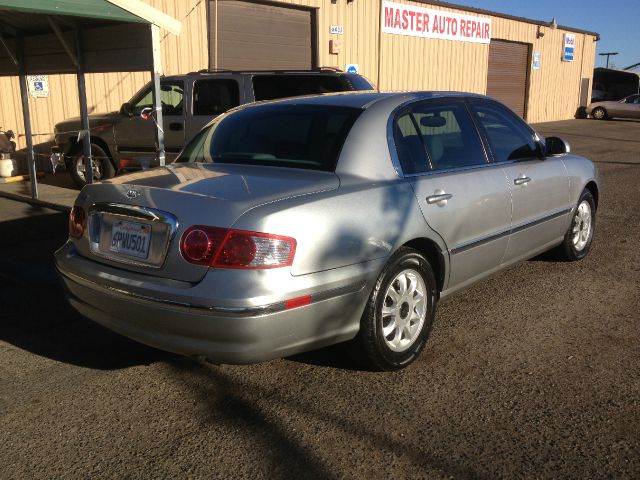 Kia Amanti 2004 photo 1