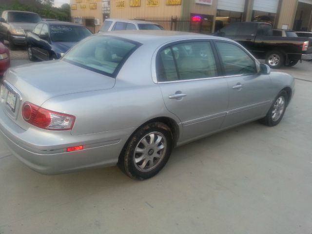 Kia Amanti 2004 photo 4