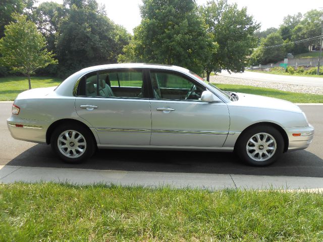 Kia Amanti 2006 photo 1