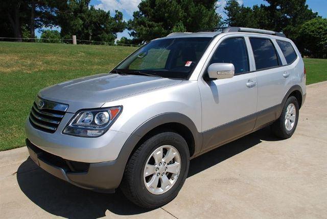 Kia Borrego 4dr Sdn V6 CVT 3.5 SE Sedan Sport Utility