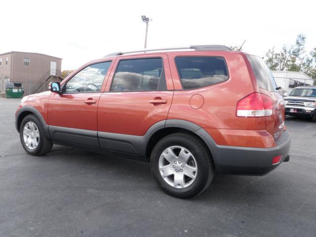 Kia Borrego 2009 photo 4
