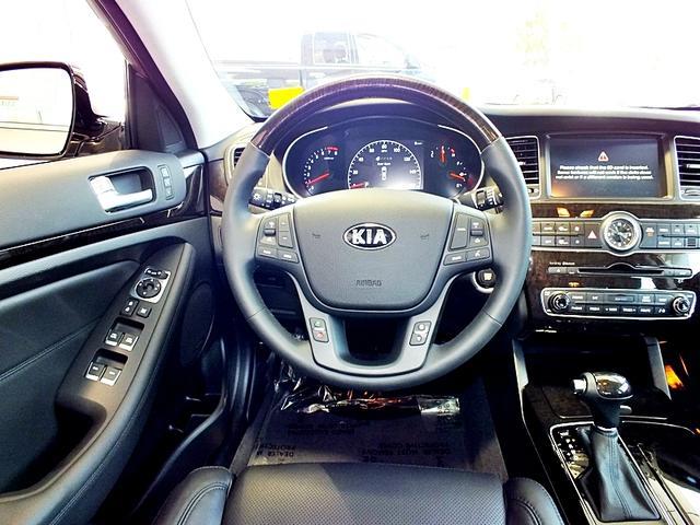 Kia Cadenza 2014 photo 1
