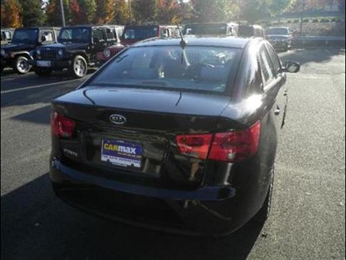 Kia Forte 2010 photo 3