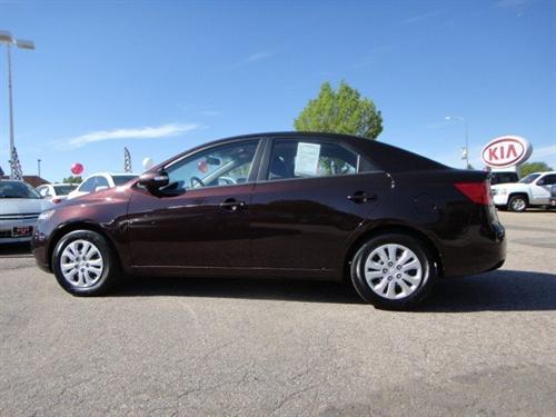Kia Forte 2010 photo 2