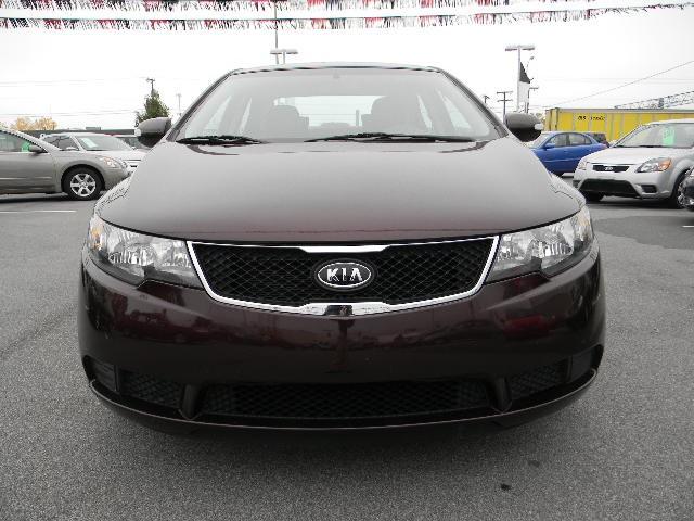 Kia Forte 2010 photo 1