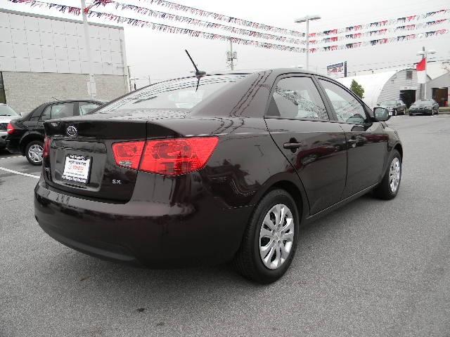 Kia Forte 2010 photo 3