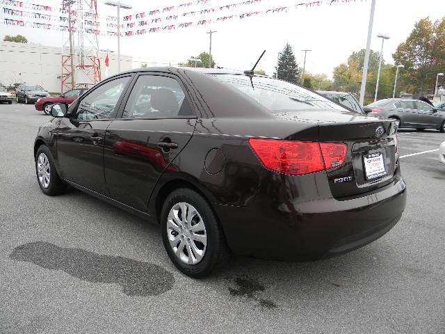 Kia Forte 2010 photo 5