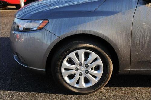 Kia Forte 2010 photo 1
