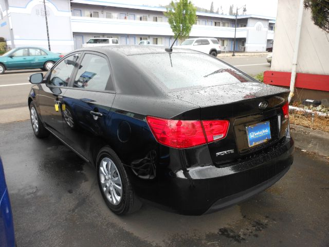 Kia Forte 2010 photo 7