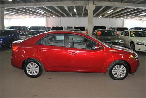 Kia Forte 2010 photo 3