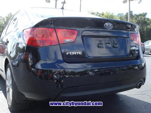 Kia Forte 2010 photo 5