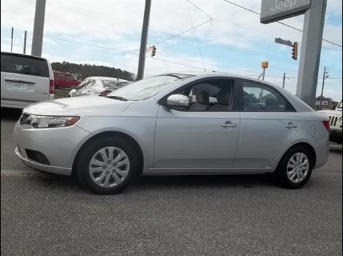 Kia Forte 2010 photo 3