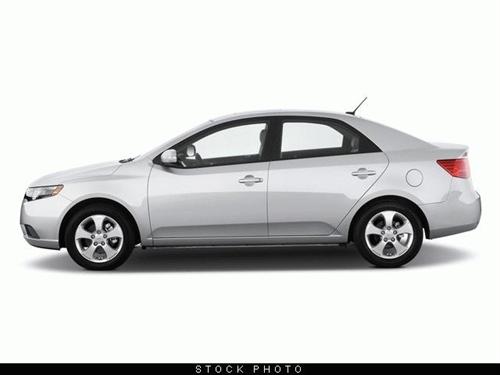 Kia Forte 2010 photo 2