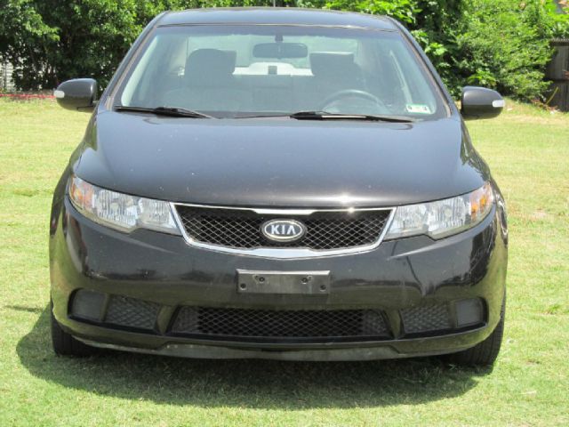 Kia Forte 2010 photo 4