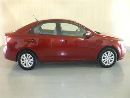Kia Forte 2010 photo 1