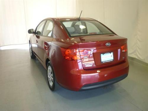 Kia Forte 2010 photo 4