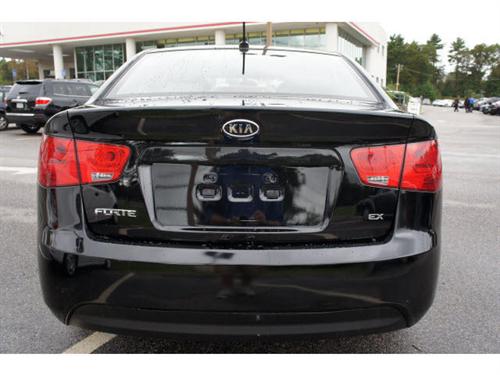 Kia Forte 2010 photo 3