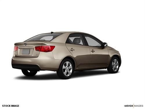 Kia Forte 2010 photo 1