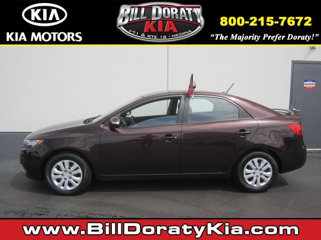 Kia Forte 2010 photo 1