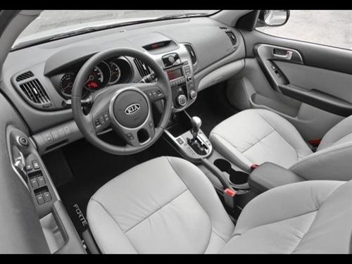 Kia Forte 2010 photo 4