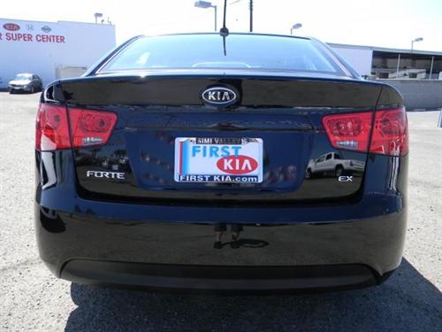Kia Forte 2010 photo 1