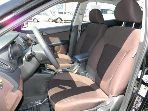Kia Forte 2010 photo 5