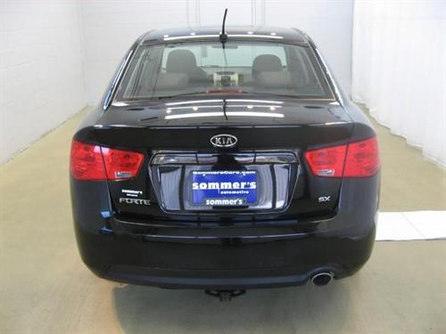 Kia Forte 2010 photo 2