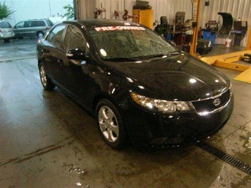 Kia Forte 2010 photo 2