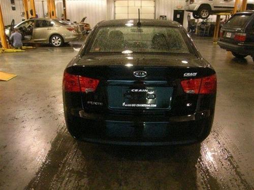 Kia Forte 2010 photo 5