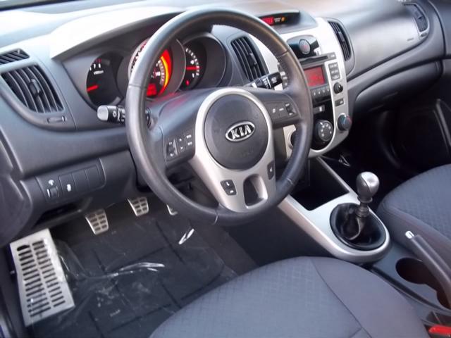 Kia Forte 2010 photo 4