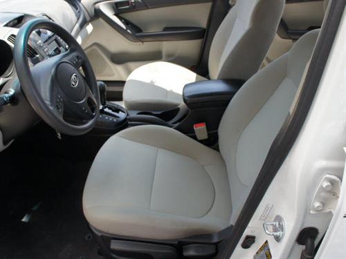 Kia Forte 2010 photo 3
