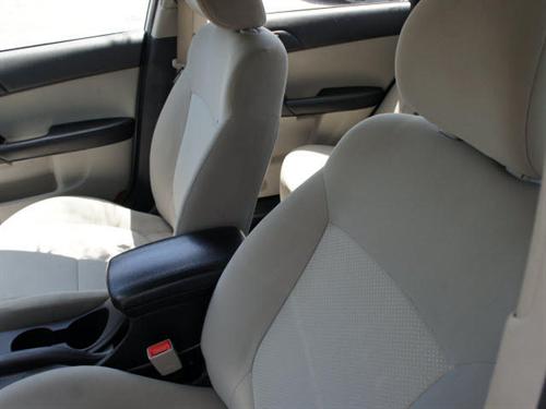 Kia Forte 2010 photo 4