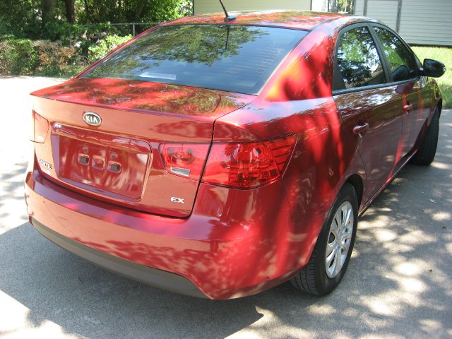 Kia Forte 2010 photo 3